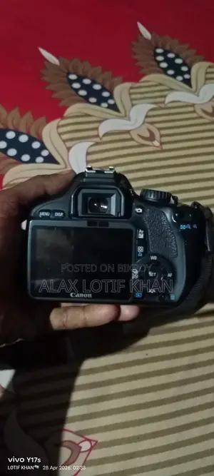 Canon 550D with 18-55mm Kit Lens and Zoom Lens