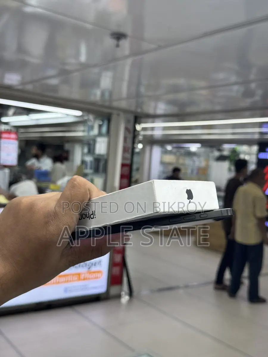 Apple iPhone 16 Pro Max Black Singapore (Used)