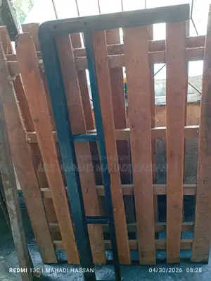 ৫/৭ ফিট লোহার খাট