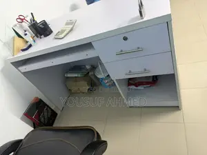 Office Furniture table and chairs