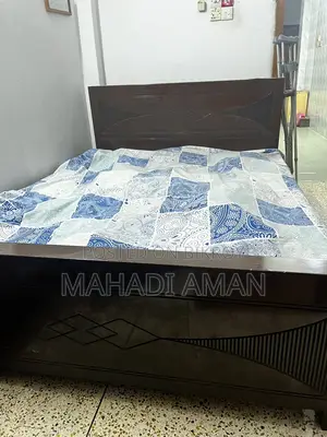 মালয়েশিয়ান কাঠের খাট