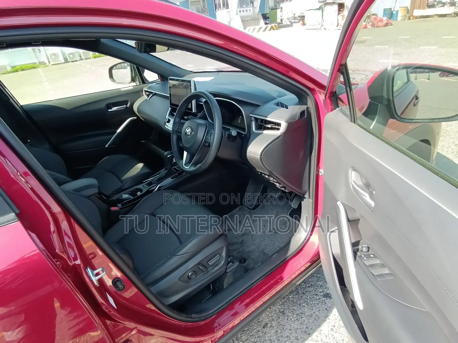 Toyota Corolla Cross Z LEATHER HYBRID 2024