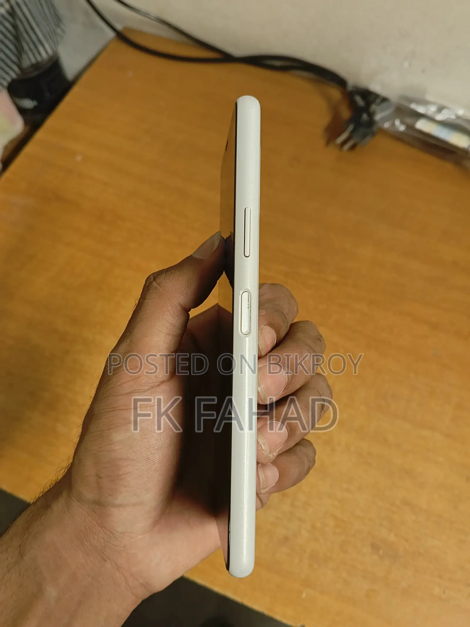 Sony Xperia 10 II (Used)
