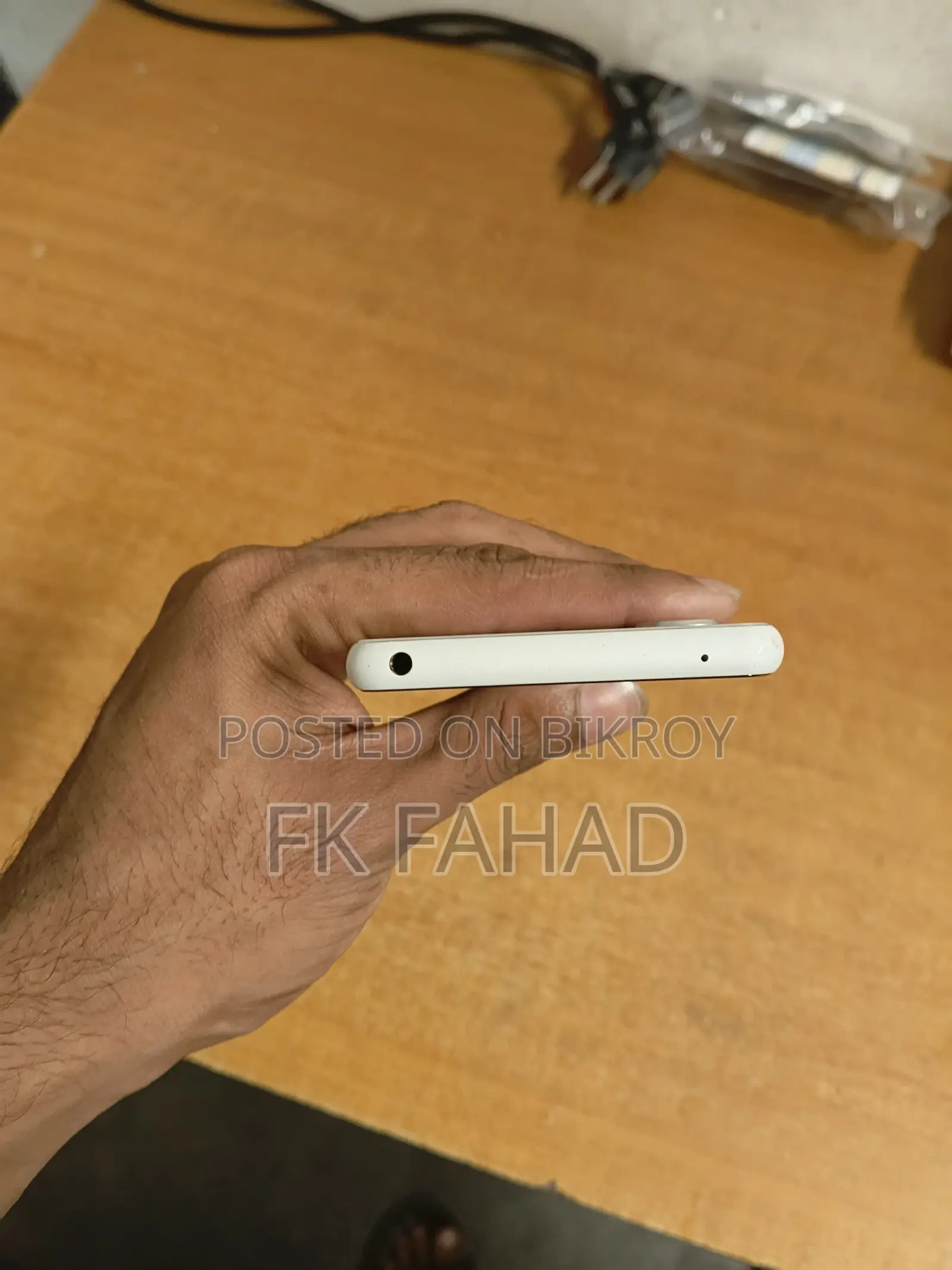 Sony Xperia 10 II (Used)