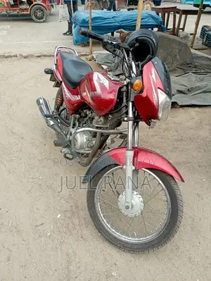 Bajaj CT 100 2019