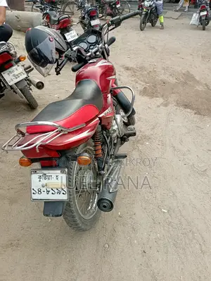 Bajaj CT 100 2019