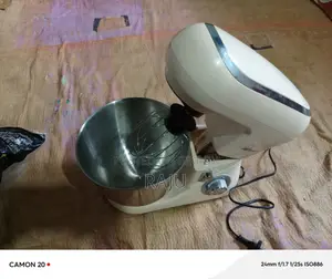 Mixer with Bowl
