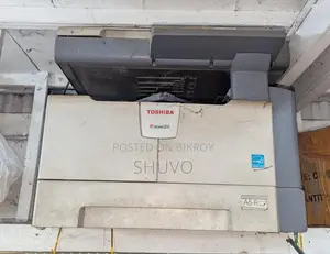 তোশিবা ব্যান্ডের ফটোকপি মেশিন