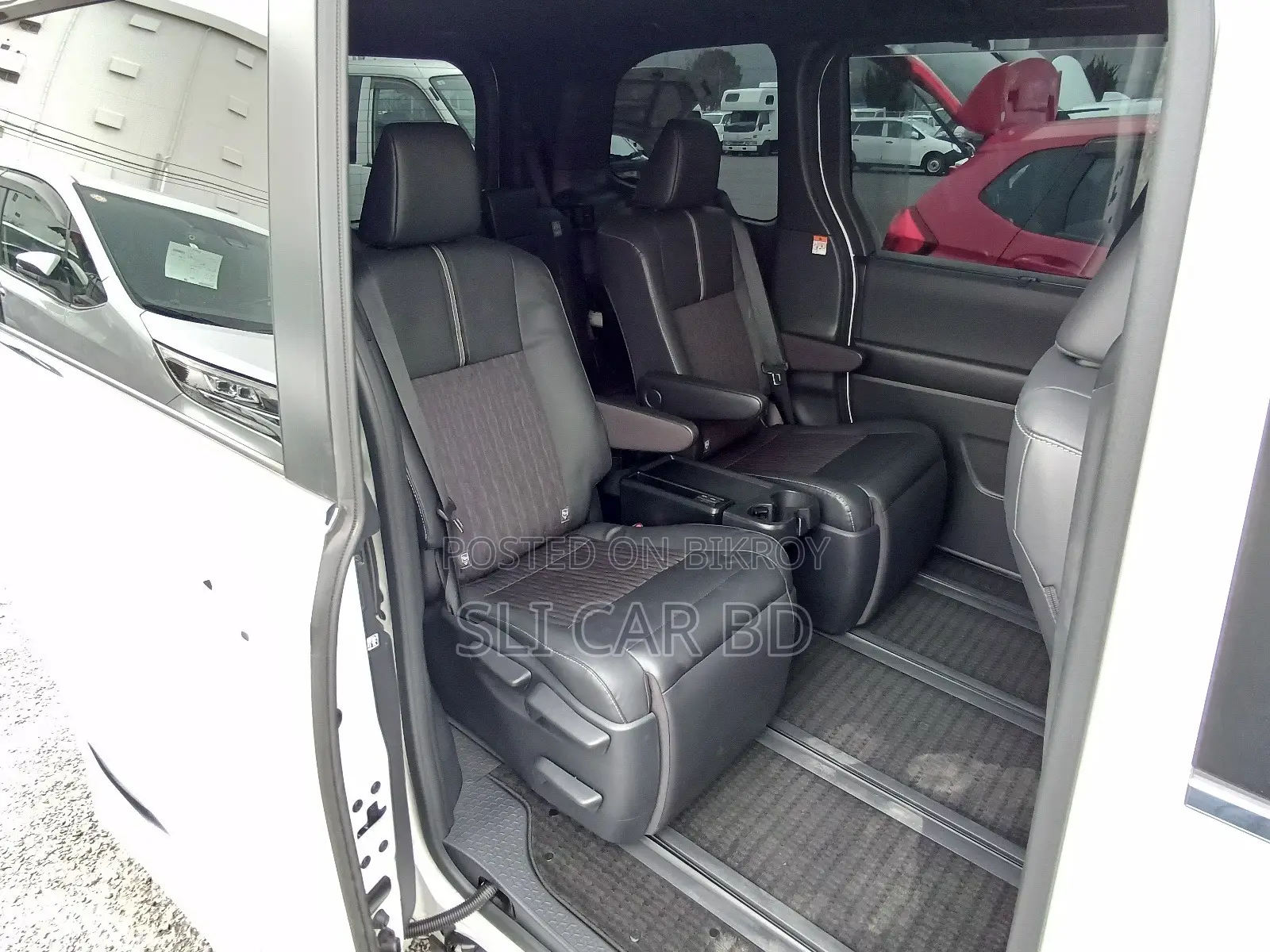 Toyota Noah HYBRID S-Z 2023