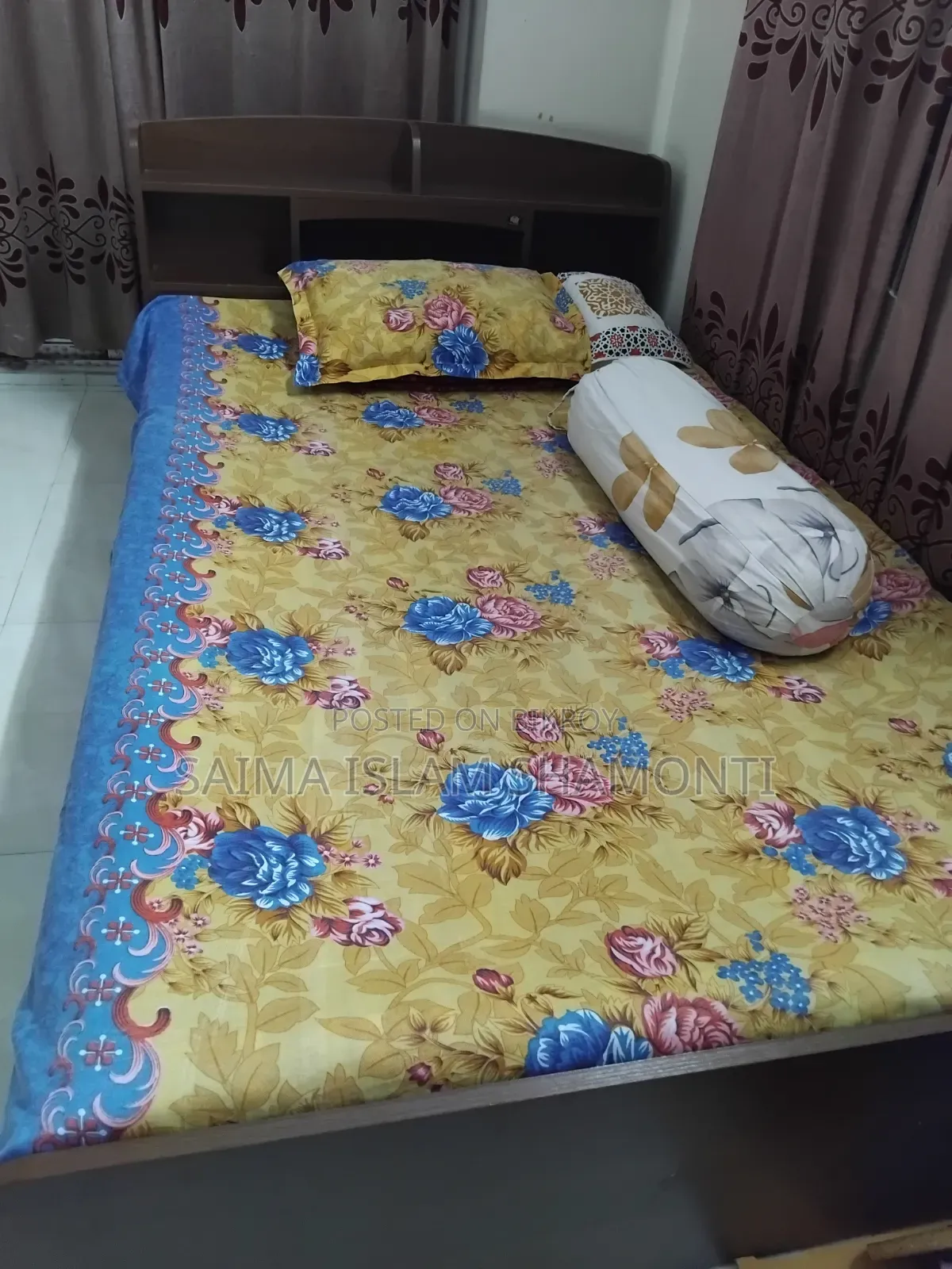 Semi Double Bed