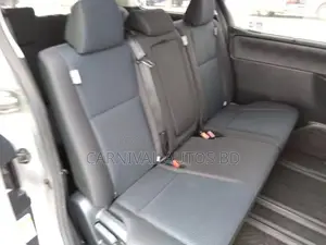 Toyota Noah 2.0 FWD (8 Seater) 2020 Silver