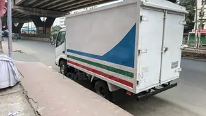 Toyota DYNA 2004