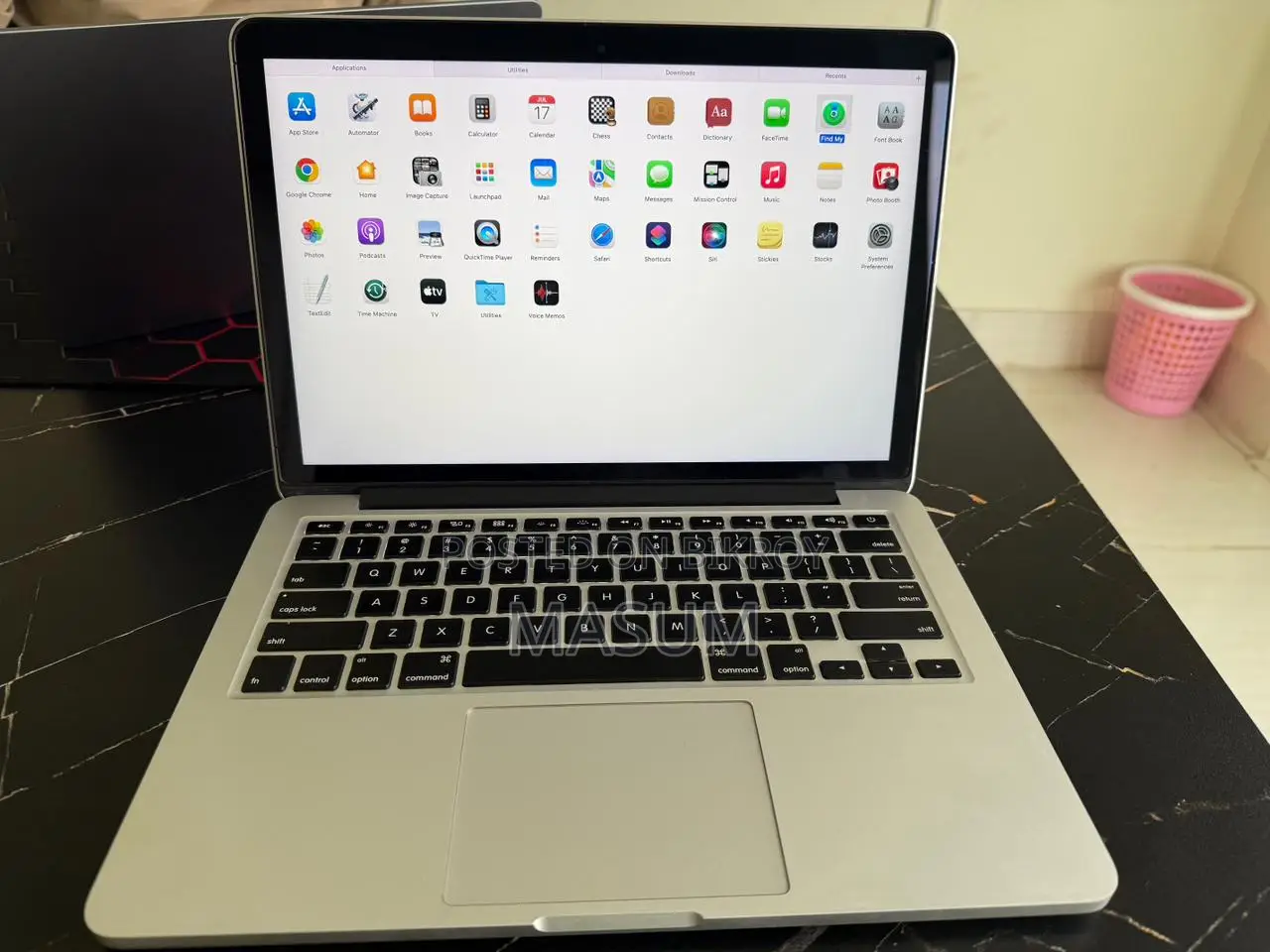 MacBook Pro 2015 (8GB RAM) – Excellent Condition