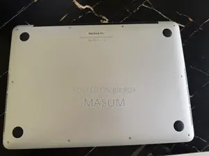 MacBook Pro 2015 (8GB RAM) – Excellent Condition