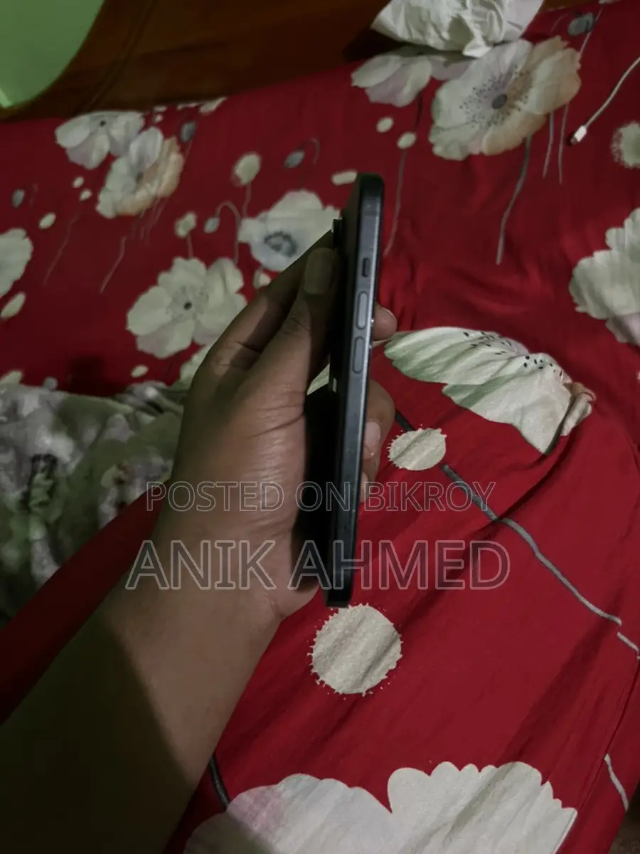 Apple iPhone 15 (ব্যবহৃত)