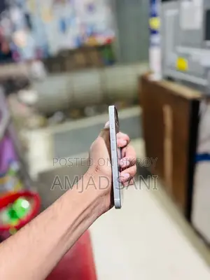 Apple iPhone 13 (Used)