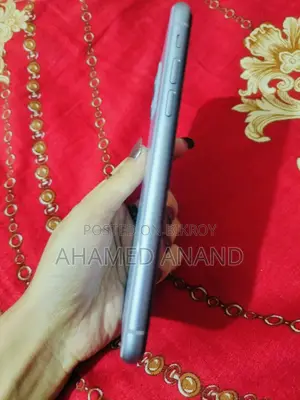 Apple iPhone 11 (Used)