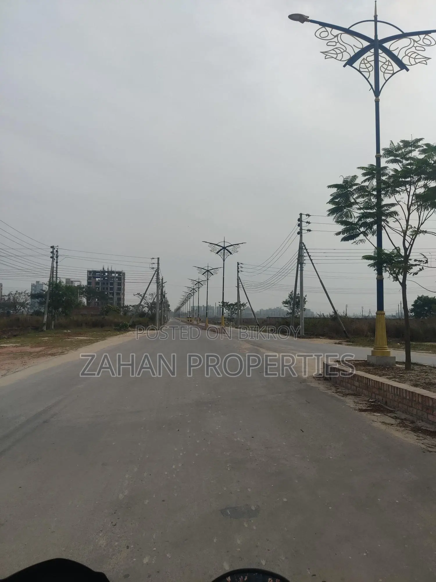 P Block 05 Katha Corner Plot for Sale in BASHUNDHARA R/A