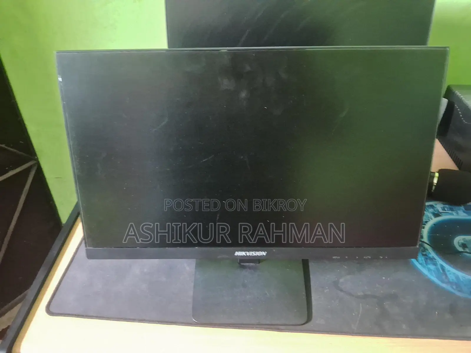 Hikvision 21 Inch Monitor Sell with Low Price