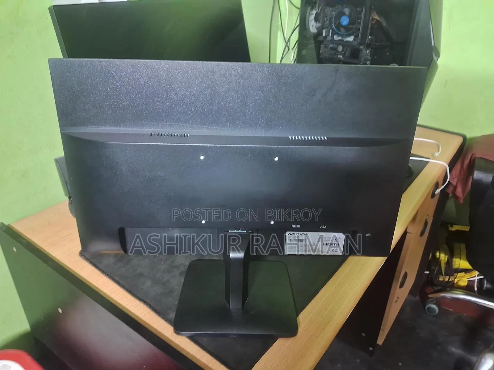 Hikvision 21 Inch Monitor Sell with Low Price