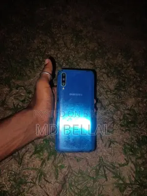 Samsung Galaxy A50 4+128 (Used)