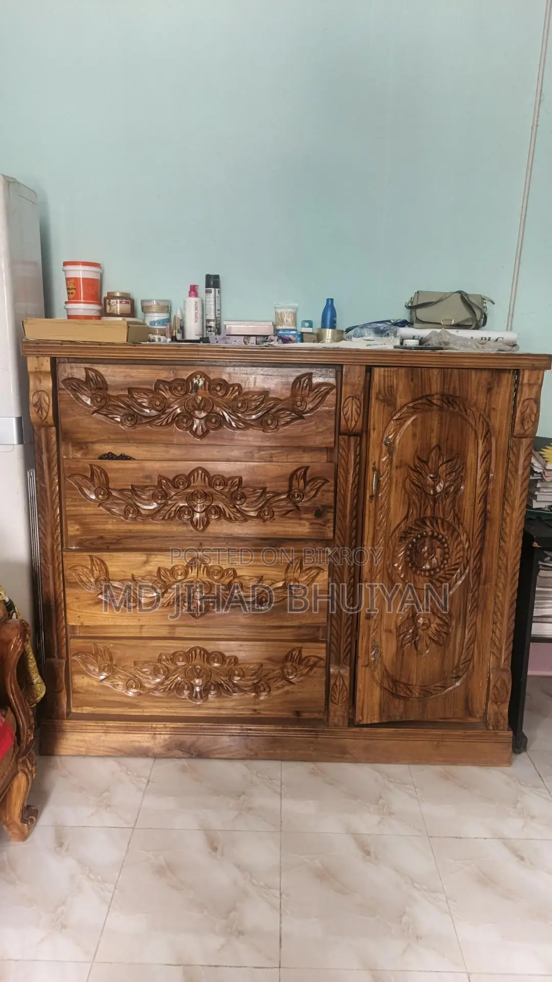 ওয়ারড্রোব বিক্রয় হবে
