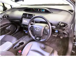 Toyota Prius S TOURING BLACK 4.5 2021