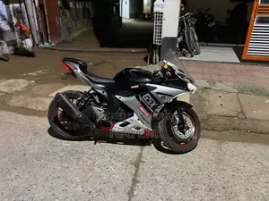 Suzuki GSX-R150 2017 Black