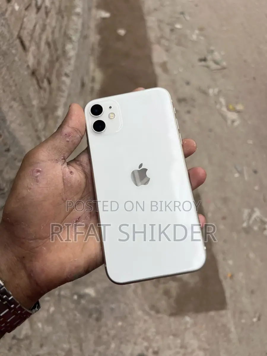 Apple iPhone 11 (Used)