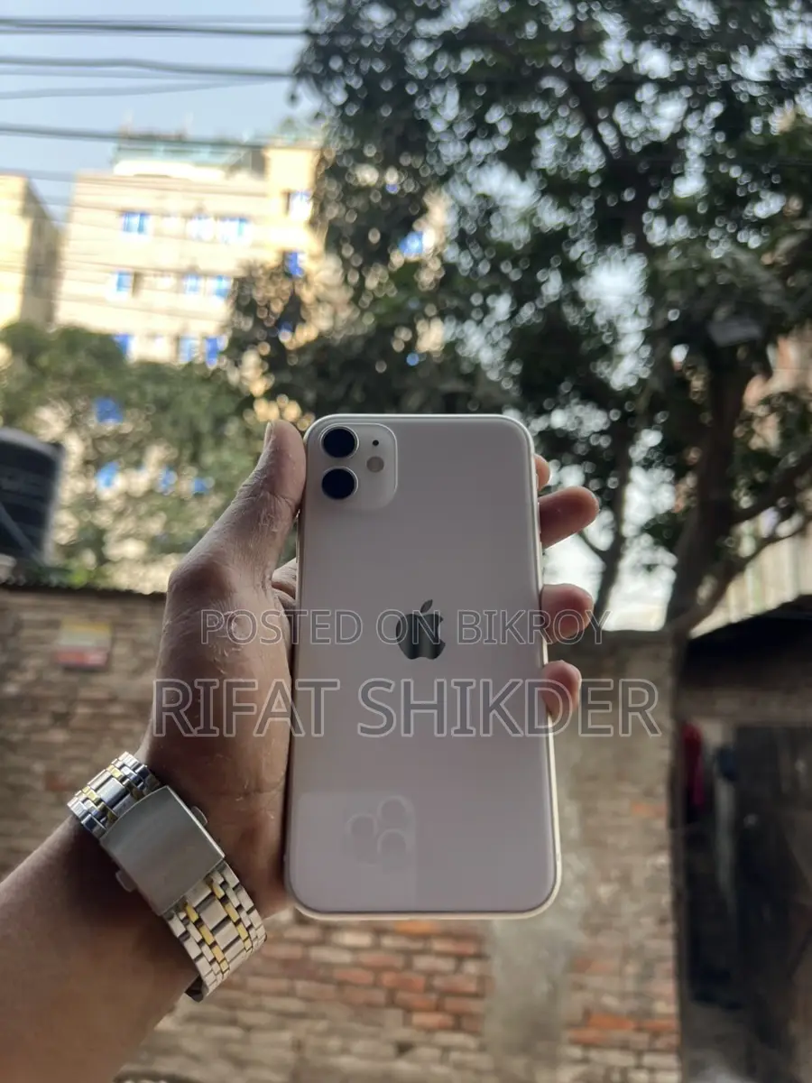 Apple iPhone 11 (Used)