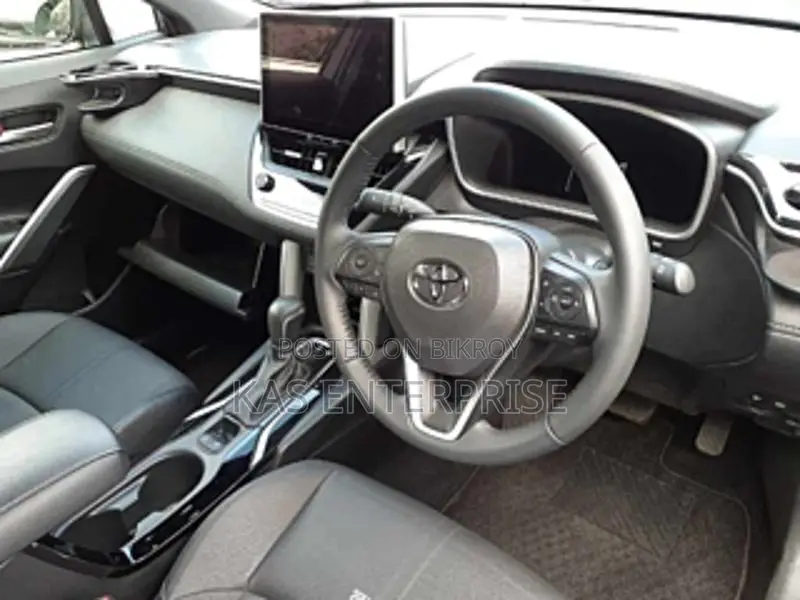 Toyota Corolla Cross 2024 Gray