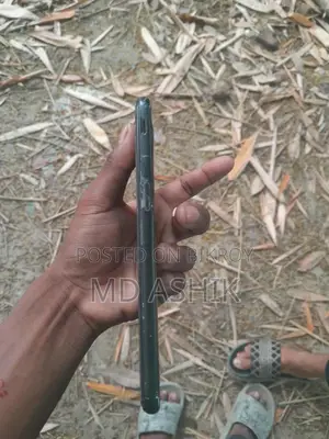 Samsung Galaxy J6 Plus . (Used)