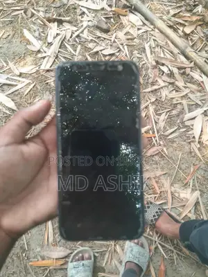 Samsung Galaxy J6 Plus . (Used)