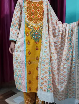 বুটিকসের থ্রিপিছ