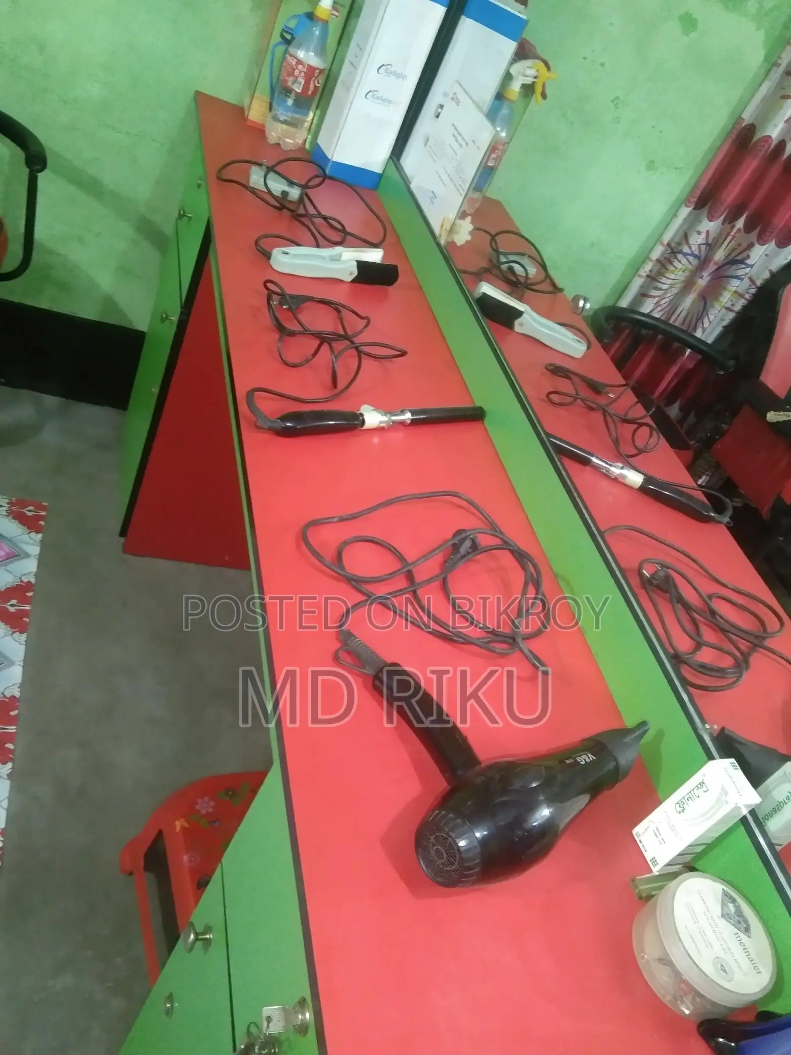 Beauty Parlor Equipment for Sale
