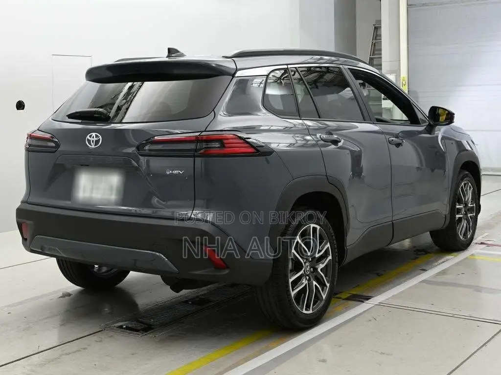 Toyota Corolla Cross Z LEATHER PANAROOF 2025