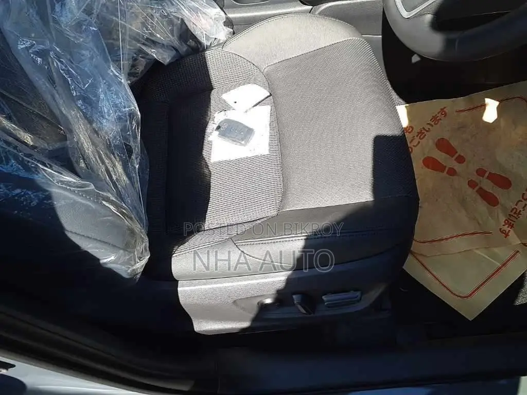 Toyota Corolla Cross Z LEATHER PANAROOF 2025