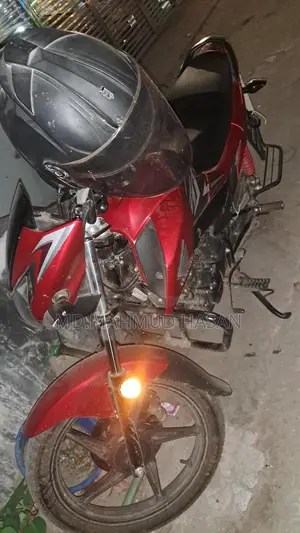 Honda Livo . 2025