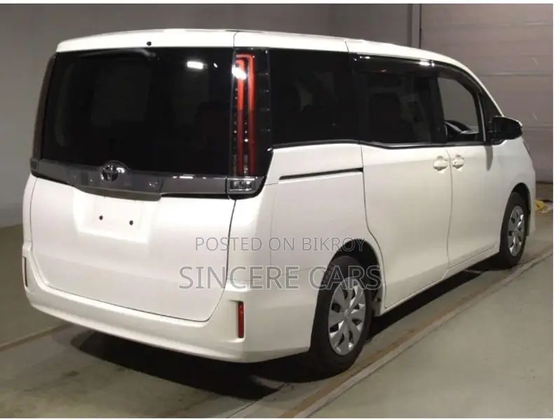 Toyota Esquire X PKG NON HYB 2021