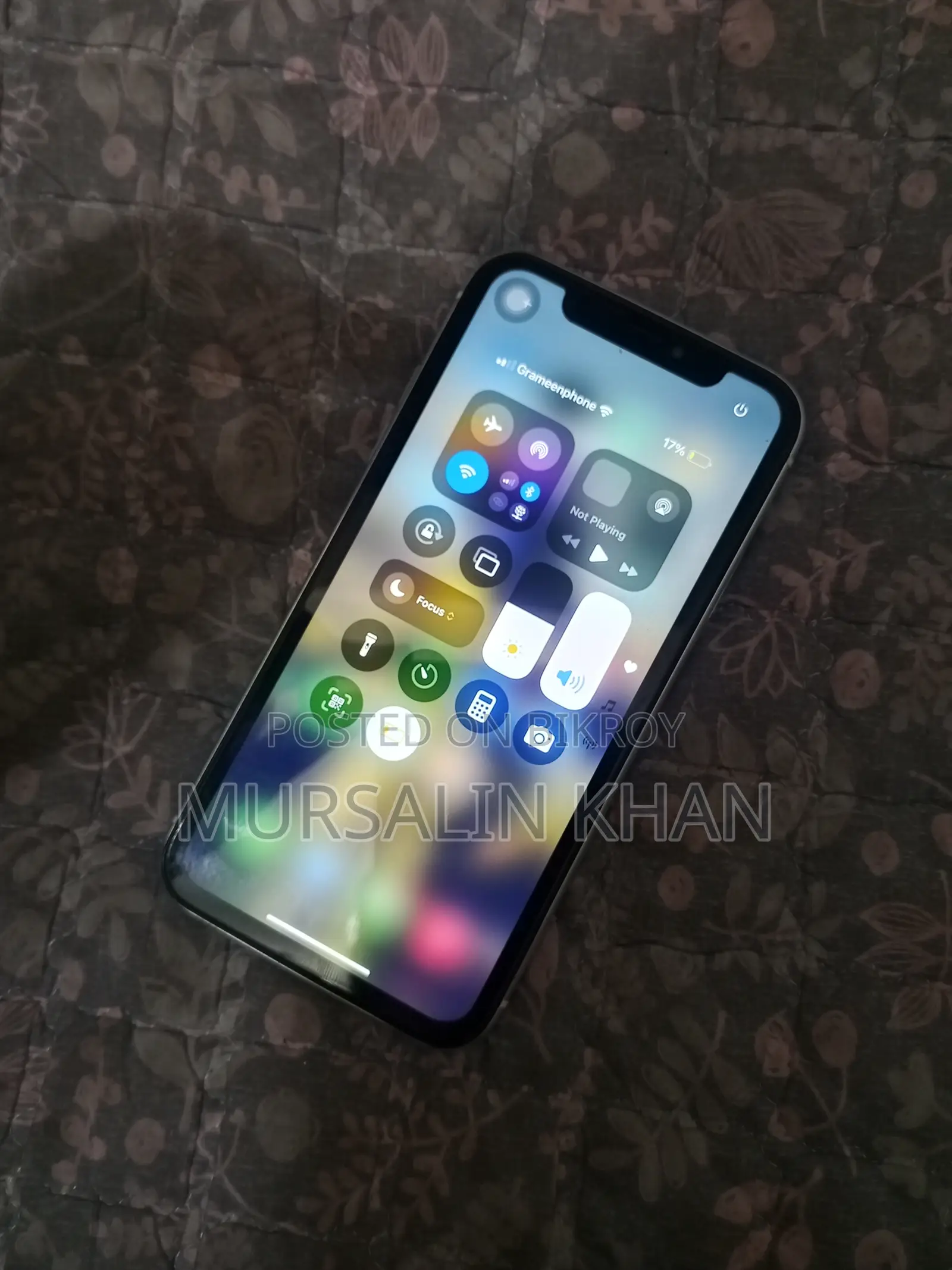 Apple iPhone XR (Used)