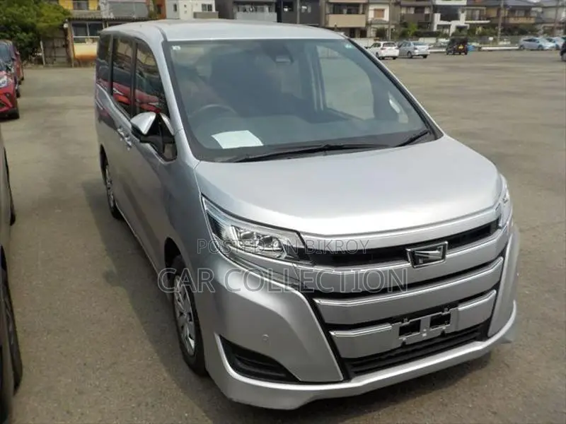 Toyota Noah X PKG, SILVER COLOR 2021