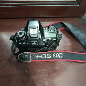 Canon 80d এই ক্যামেরাটি জরুরী ভিত্তিতে বিক্রি করা হবে
