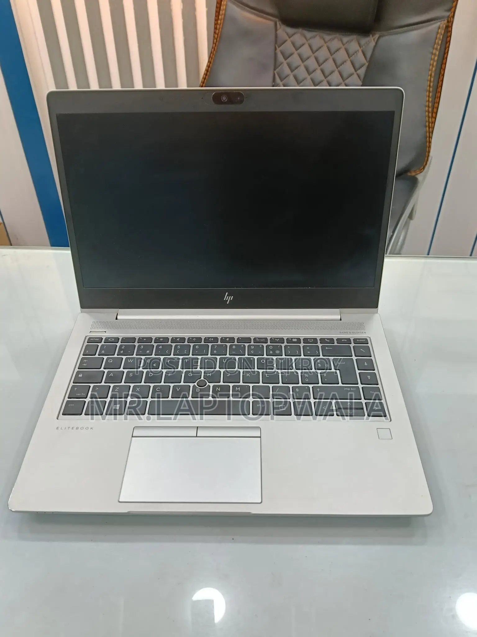 Gaming Performance: HP Elitebook, 2GB Dedicated Graphics, Ryzen 5 Pro, 14-inch