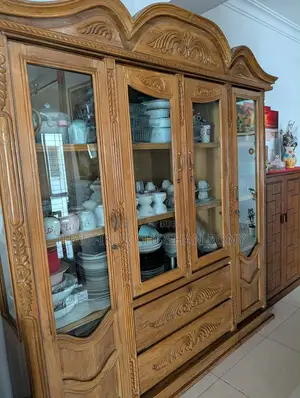 চিটাগং অরিজিনাল সেগুন কাঠের শোকেজ