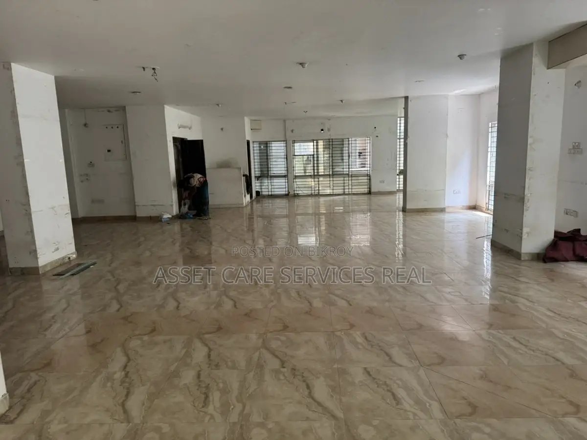 Excellent Open Office Space Rent in Gulshan circle-1 Near