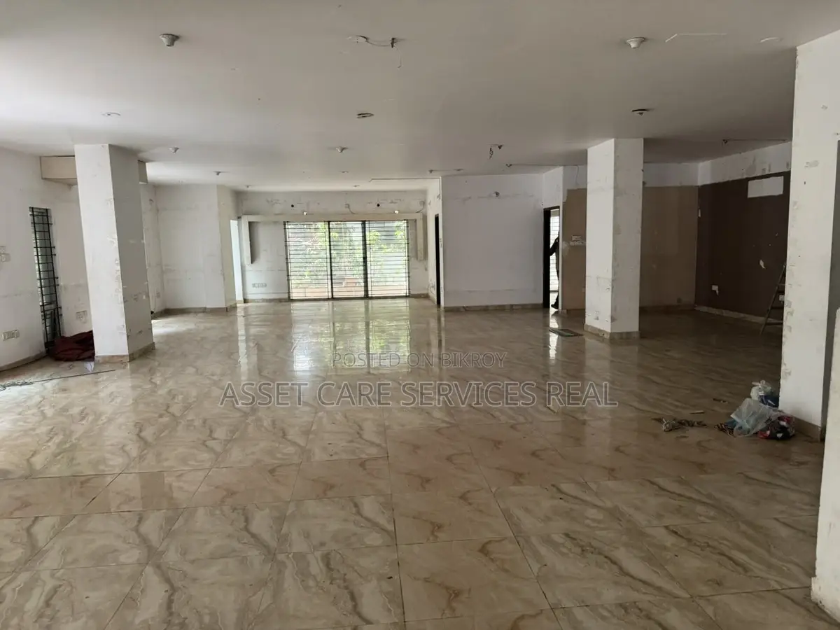 Excellent Open Office Space Rent in Gulshan circle-1 Near