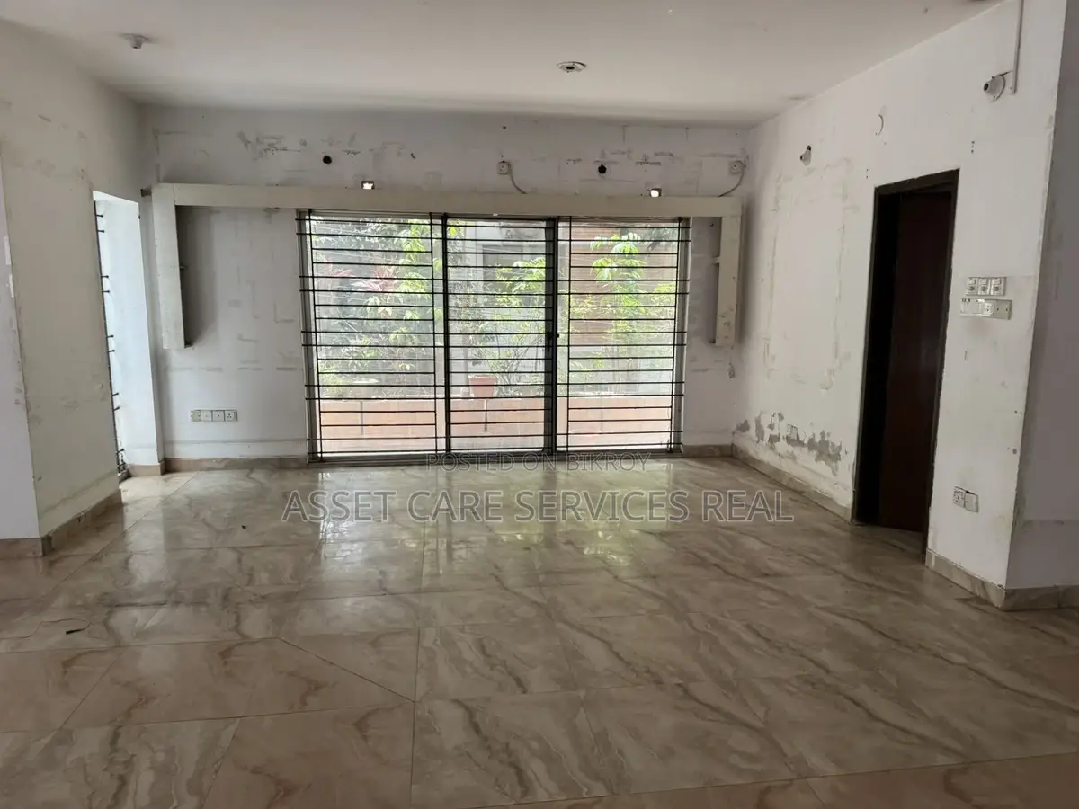 Excellent Open Office Space Rent in Gulshan circle-1 Near