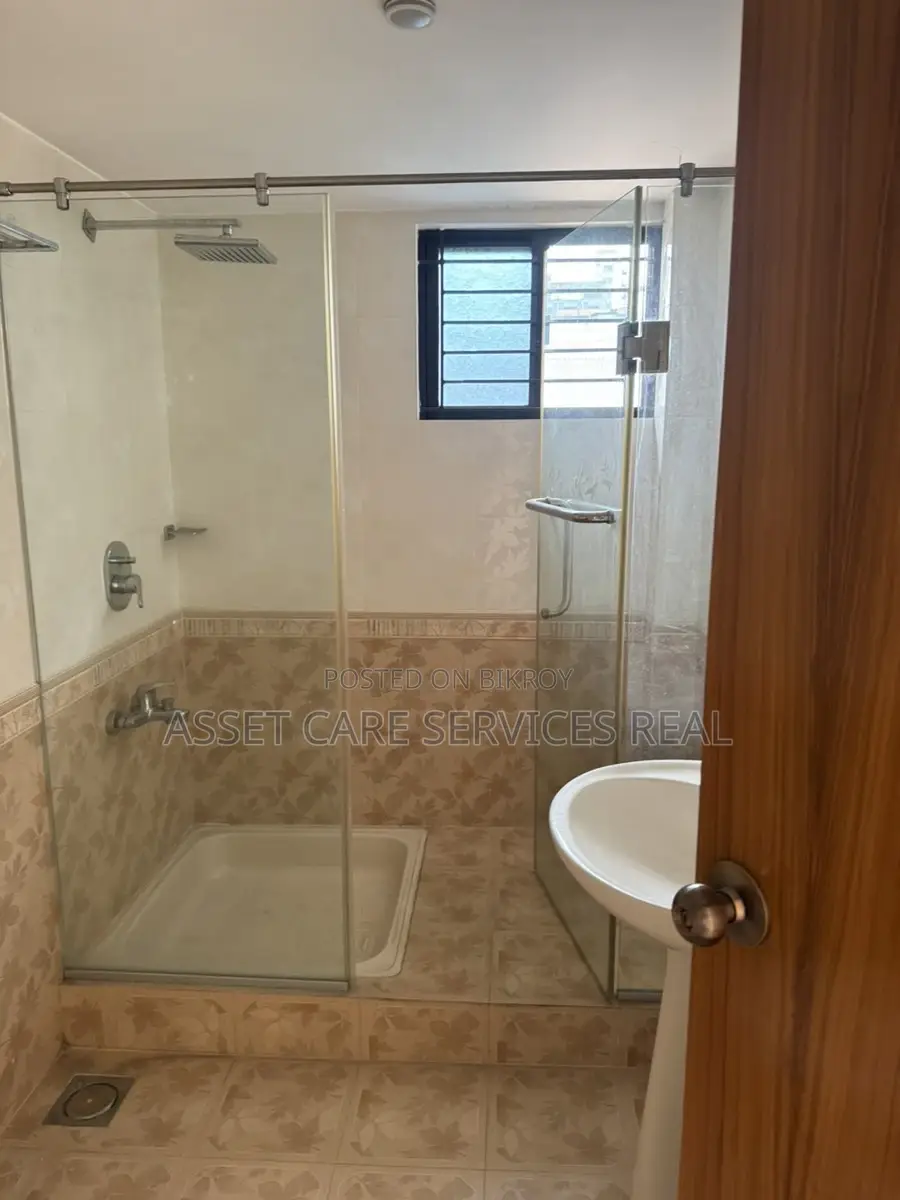 Excellent Open Office Space Rent in Gulshan circle-1 Near