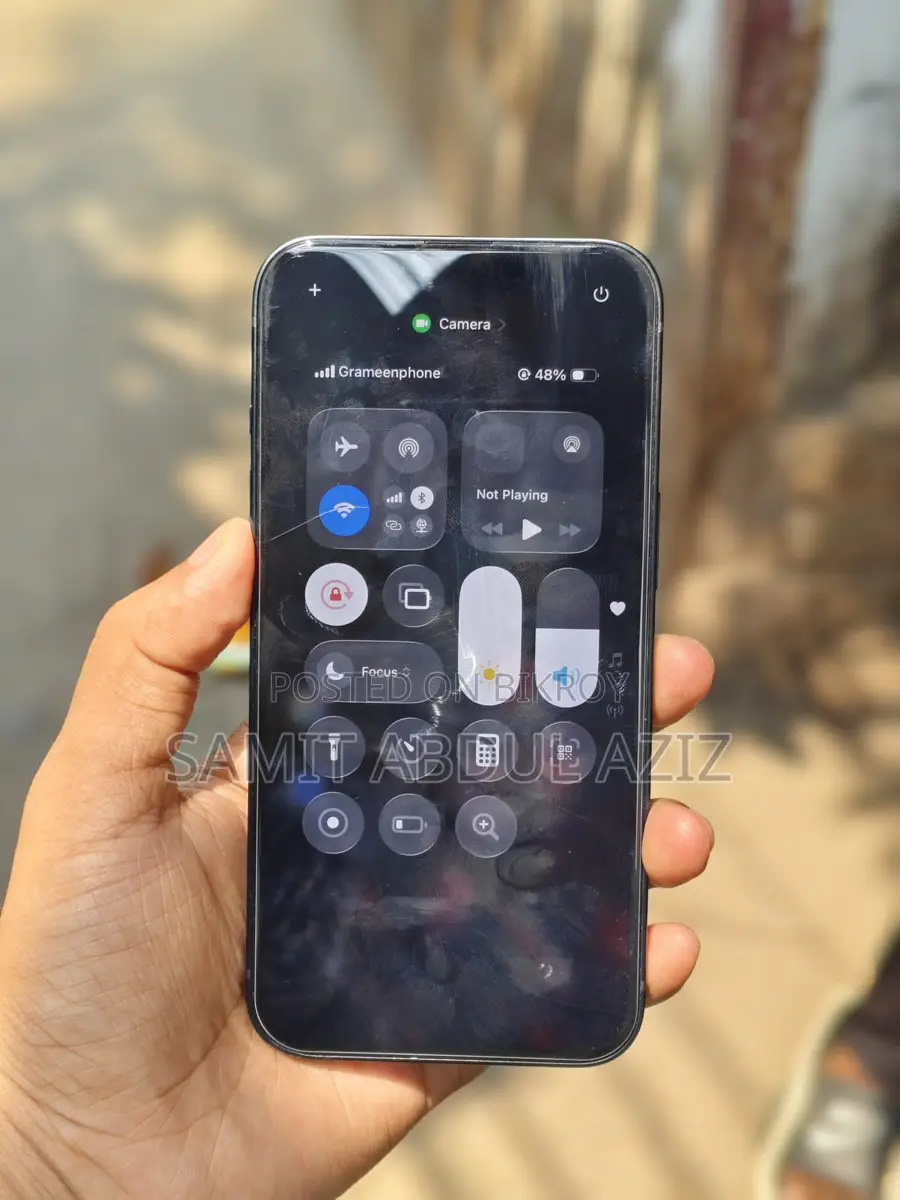 Apple iPhone 13 (Used)