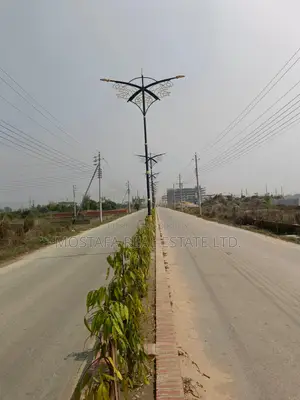 4+4=8 Katha, South Face, M-Block, Beside 200 Feet Road,
